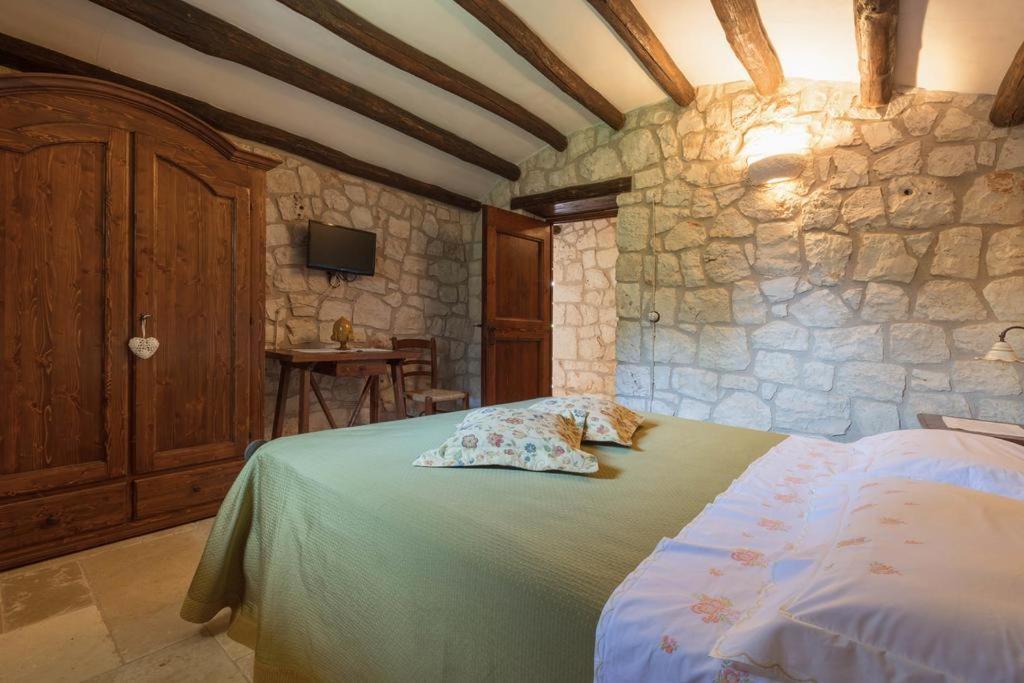 Trullo Dei Messapi Appartement Ceglie Messapica Buitenkant foto