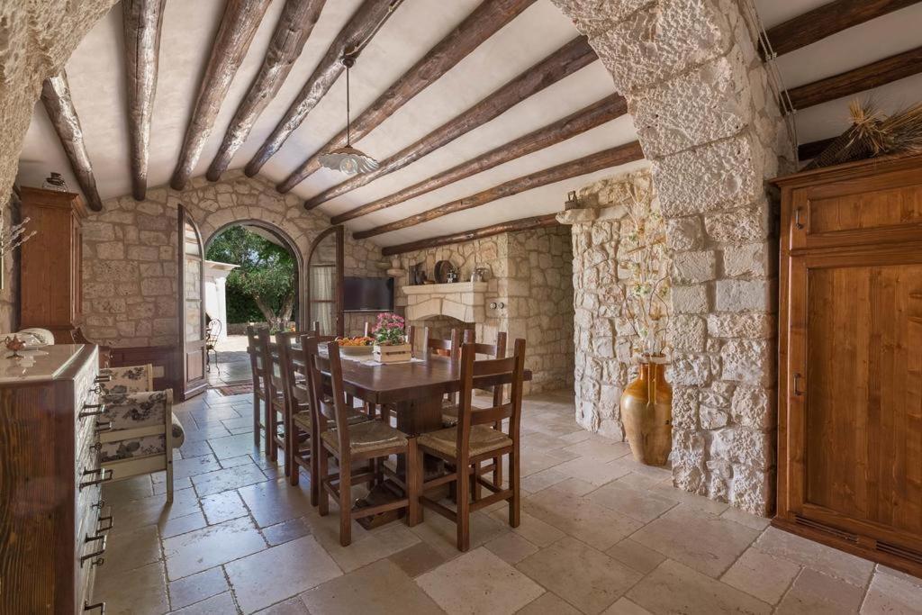 Trullo Dei Messapi Appartement Ceglie Messapica Buitenkant foto